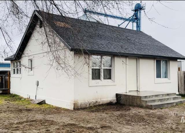Property at 203 E Idaho St, Paul, ID 83347, 2 beds, 1 bath