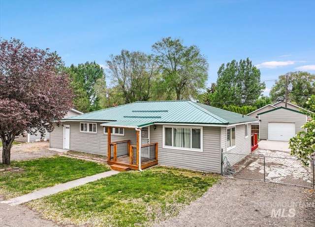 Property at 2114 Sessions St, Heyburn, ID 83336, 3 beds, 1 bath