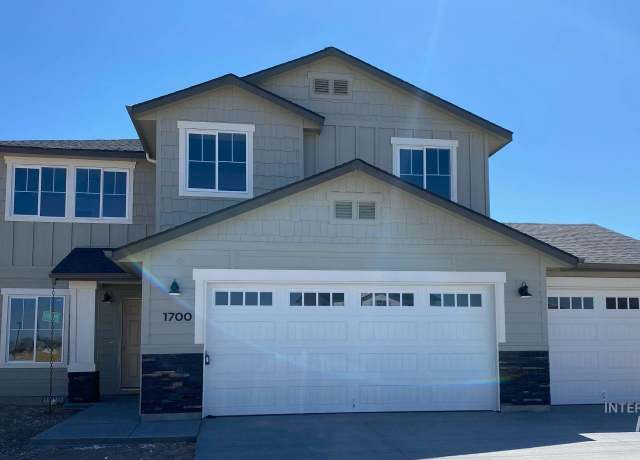 Property at 1700 SW Gabar Ct, Mountain Home, ID 83647, 4 beds, 2.5 baths