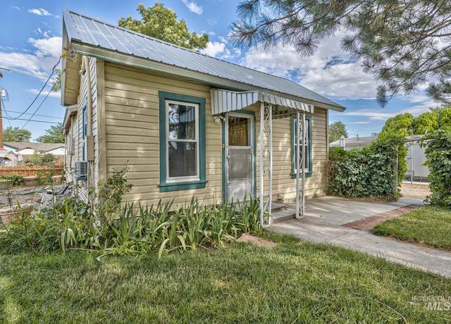 Property at 365 NW 8th St, Ontario, OR 97914, 2 beds, 1 bath