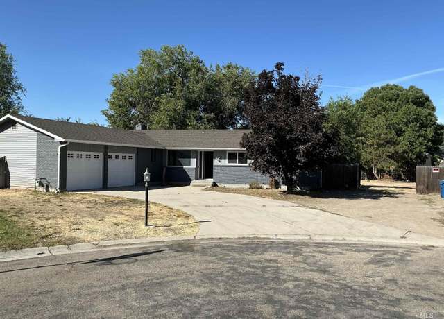 Property at 11103 W Camas St, Boise, ID 83709, 6 beds, 3 baths