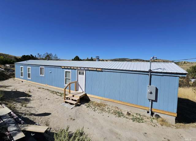 Property at 3059 Garden Pl, American Falls, ID 83211-5422, 3 beds, 2 baths