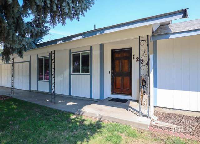 Property at 1224 SW 12th St, Ontario, OR 97914-0000, 3 beds, 2 baths