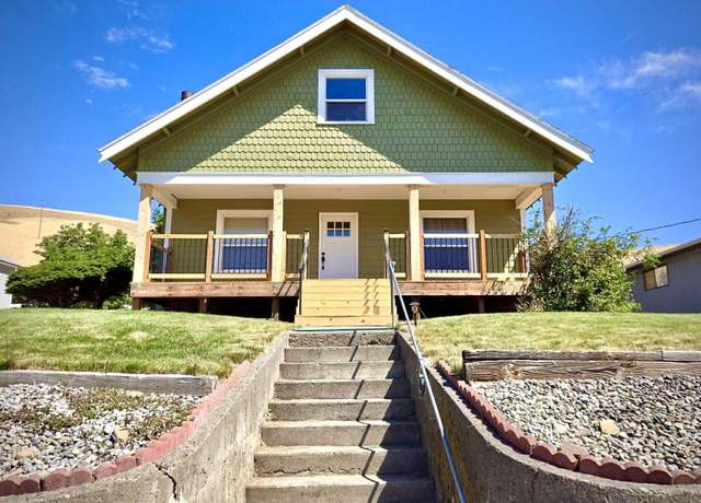 Property at 1549 Main St, Pomeroy, WA 99347, 4 beds, 2 baths