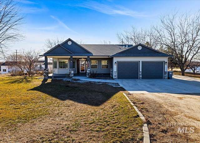 Property at 4091 Overview, Melba, ID 83641-0000, 4 beds, 3.5 baths