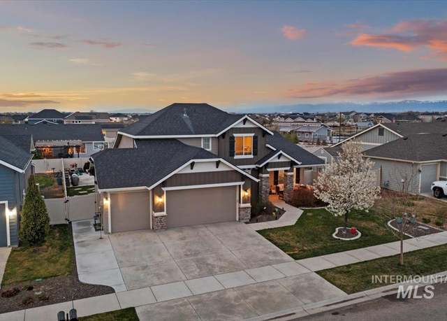 Property at 1008 E Buck Dr, Kuna, ID 83634, 4 beds, 3 baths