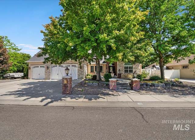 Property at 568 Boxwood Dr, Twin Falls, ID 83301, 4 beds, 3.5 baths