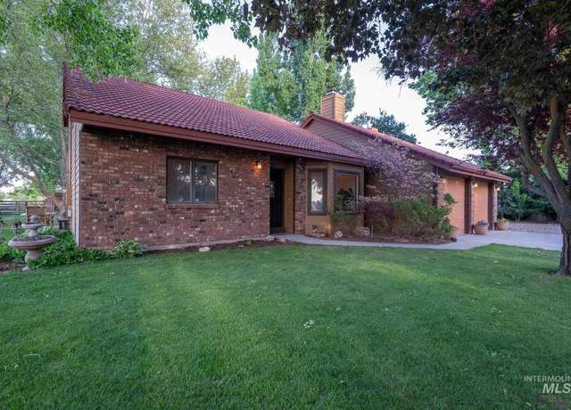 Property at 9831 Rosedown Rd, Nampa, ID 83651, 3 beds, 2 baths