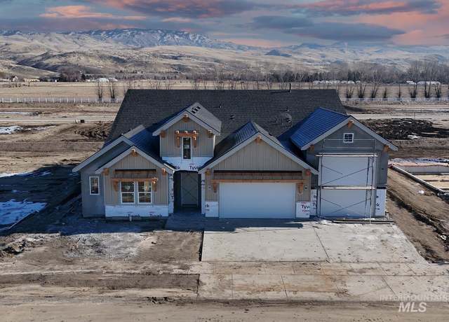 Property at 14230 N Goldfinch Ave, Boise, ID 83714, 3 beds, 2.5 baths