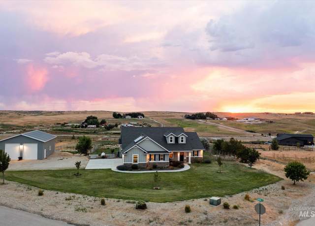Property at 7900 Sonara Rd, Caldwell, ID 83607, 3 beds, 2 baths