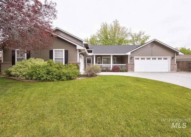Property at 3092 W Sweetbriar, Meridian, ID 83646, 4 beds, 3.5 baths