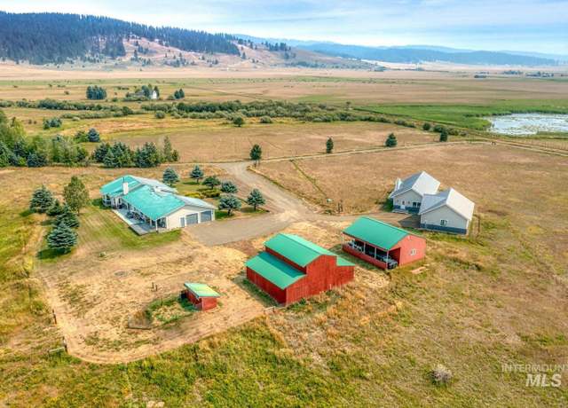 Property at 13290 Farm To Market Rd, Mccall, ID 83638, 3 beds, 2.5 baths