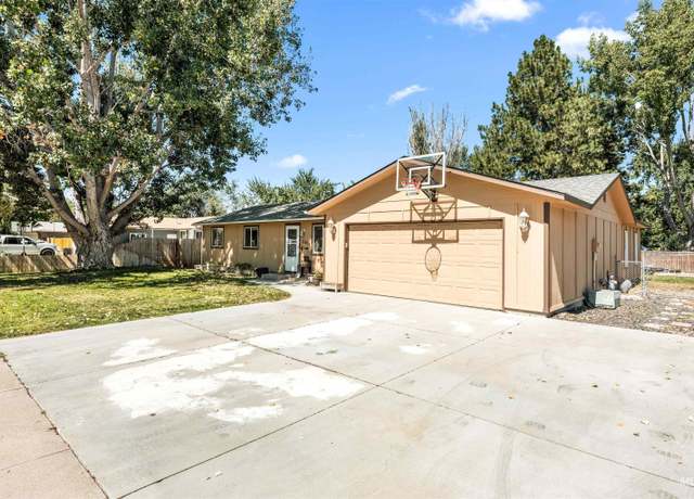 Property at 2408 Wildflower Dr, Nampa, ID 83686, 3 beds, 2 baths