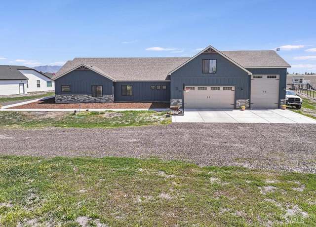 Property at 91 W 200 S, Burley, ID 83318, 5 beds, 2.5 baths