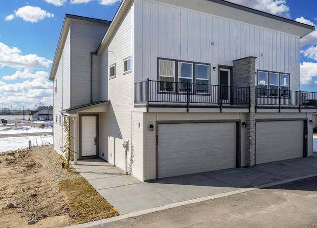 Property at 980 E Odyssey St, Kuna, ID 83634, 2 beds, 2.5 baths