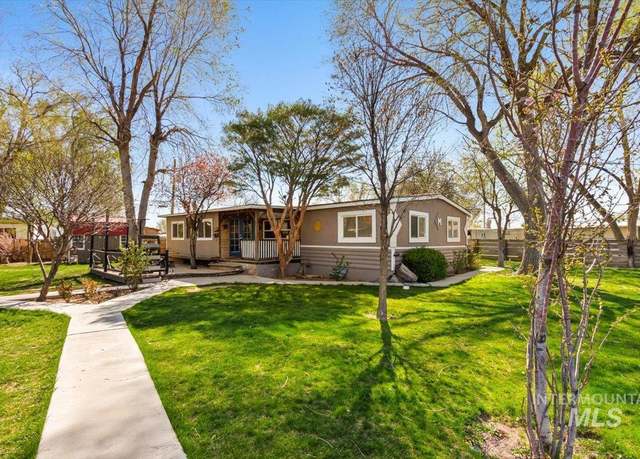 Property at 722 NW Date, Mountain Home, ID 83647, 3 beds, 2 baths