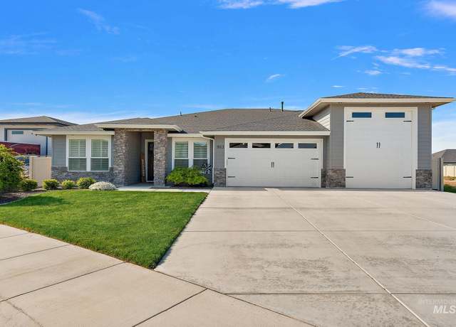 Property at 983 W Bird Wing Dr, Meridian, ID 83646, 4 beds, 2.5 baths