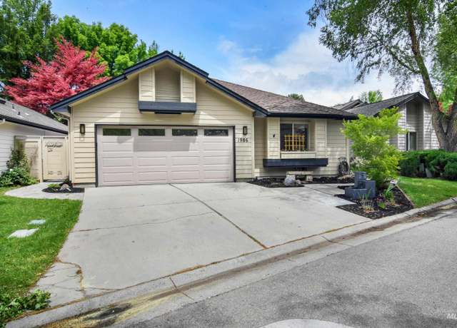 Property at 1986 S Springbrook Ln, Boise, ID 83706, 3 beds, 2 baths