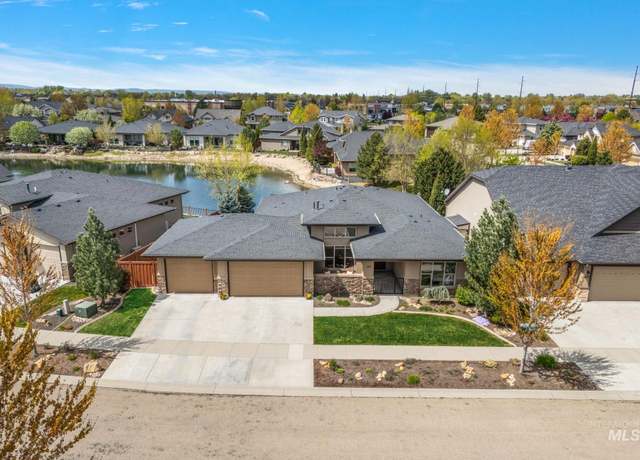 Property at 115 S Wildgrass Way, Star, ID 83669, 3 beds, 2.5 baths