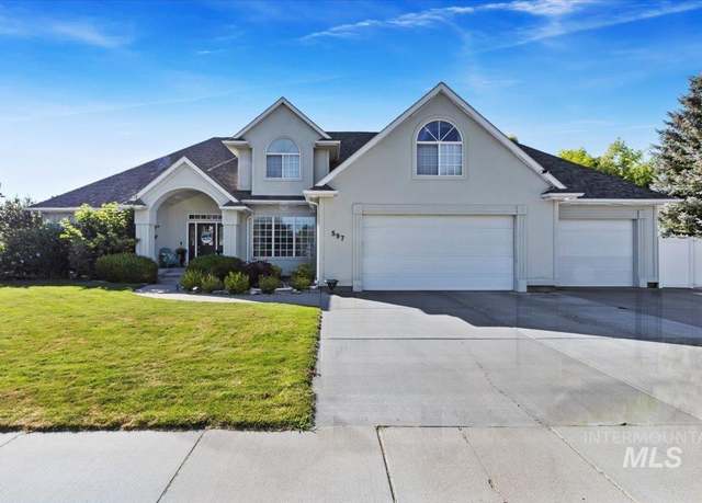 Property at 597 Whispering Pine Dr, Twin Falls, ID 83301, 4 beds, 2.5 baths