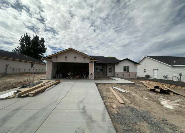 Property at 905 E 23rd Ave Lot 19 Block 4, Jerome, ID 83338, 4 beds, 2 baths