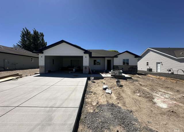 Property at 905 E 23rd Ave Lot 19 Block 4, Jerome, ID 83338, 4 beds, 2 baths