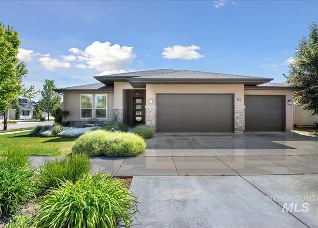 Property at 92 S Wildgrass Way, Star, ID 83669, 3 beds, 2.5 baths