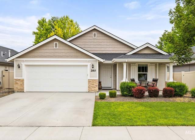 Property at 260 W Waukesha St, Meridian, ID 83646, 3 beds, 2 baths
