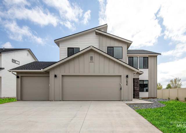 Property at 1684 SW Pegasus Peak Ave, Mountain Home, ID 83647, 4 beds, 2.5 baths