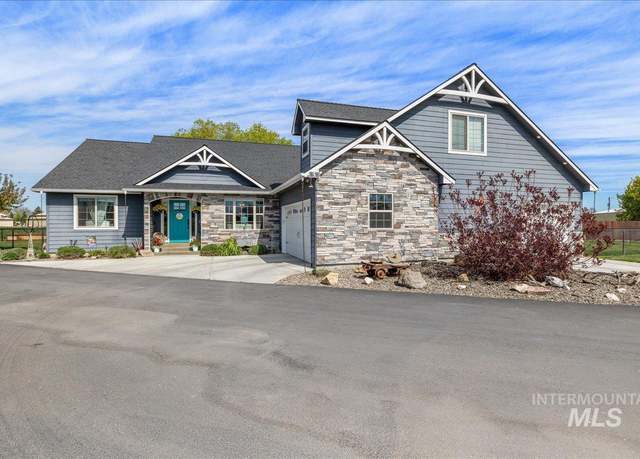 Property at 8115 Estates, Fruitland, ID 83619, 3 beds, 2.5 baths
