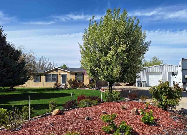Property at 5613 Wayne Ln, Nampa, ID 83686, 3 beds, 2 baths