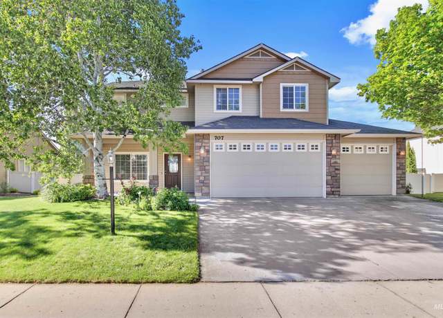 Property at 707 W Ashby Dr, Meridian, ID 83646, 4 beds, 2.5 baths