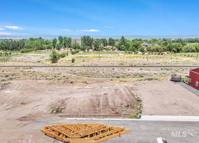 Property at 1018 Liberty St, Gooding, ID 83330