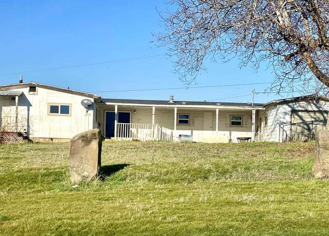 Property at 832 N Street, Lewiston, ID 83501, 4 beds, 3 baths