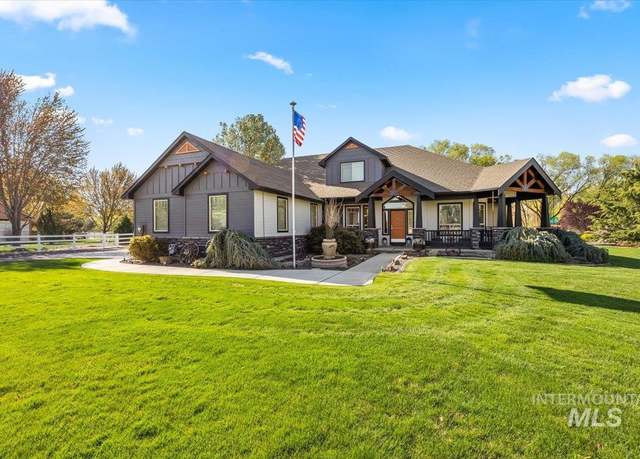 Property at 8907 Vic Ln, Middleton, ID 83644, 4 beds, 2.5 baths