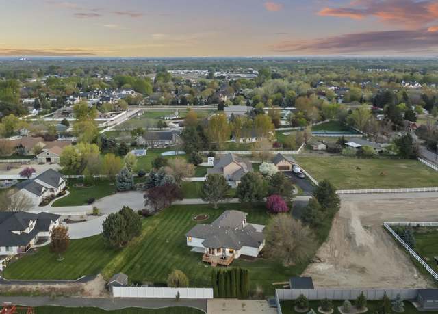 Property at 1910 W Campo Ln, Eagle, ID 83616-3753, 5 beds, 4.5 baths