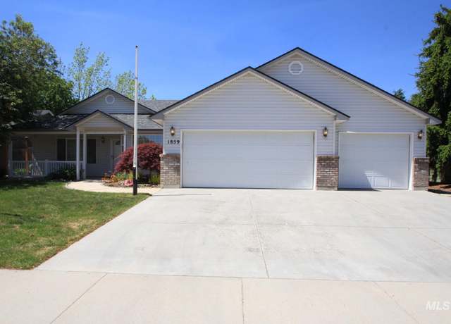 Property at 1859 N Highwood Ave, Boise, ID 83713, 4 beds, 2.5 baths
