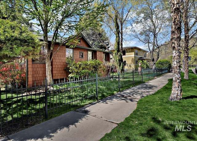 Property at 2009 N 10th St, Boise, ID 83702, 3 beds, 2.5 baths