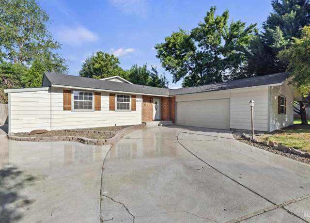 Property at 4655 N Bluegrass Ave, Boise, ID 83703, 4 beds, 2.5 baths