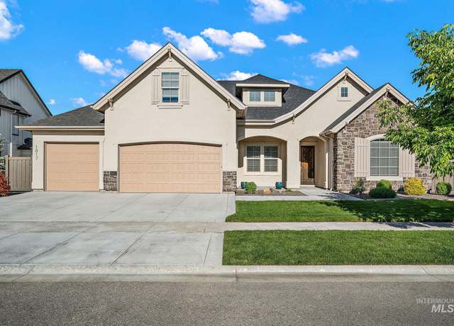 Property at 1817 N Annadale Way, Eagle, ID 83616, 4 beds, 3.5 baths