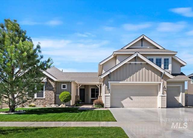 Property at 938 W Bear Track Ct, Meridian, ID 83642, 3 beds, 3.5 baths