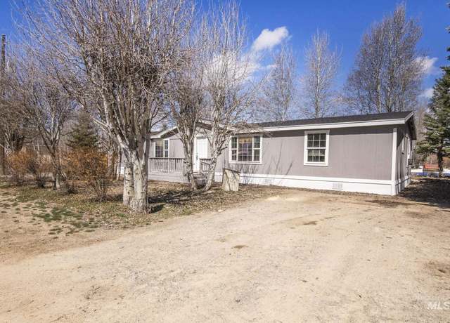 Property at 347 Winona Dr, Fairfield, ID 83327, 4 beds, 2 baths