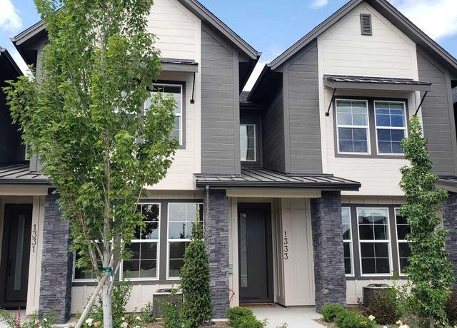 Property at 1312 N Meadowglen, Meridian, ID 83642, 3 beds, 2.5 baths