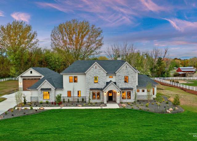 Property at 2756 N Pescara Ln, Eagle, ID 83616, 4 beds, 4.5 baths