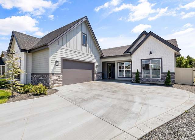 Property at 413 W Moray St, Middleton, ID 83644, 4 beds, 2.5 baths