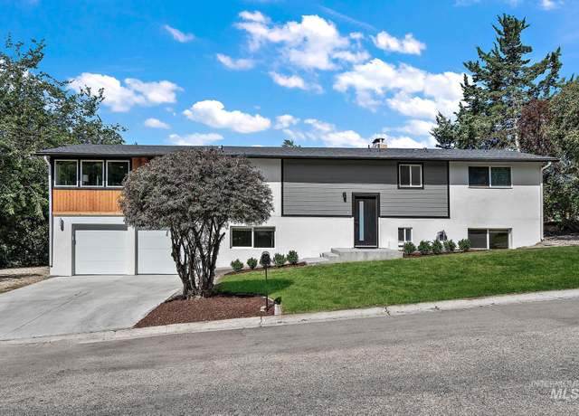 Property at 3101 N Ridgeway Dr, Boise, ID 83702, 4 beds, 2.5 baths