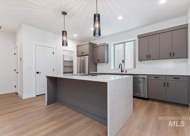 Property at 1671 W Burlison Ln, Boise, ID 83705, 3 beds, 3 baths