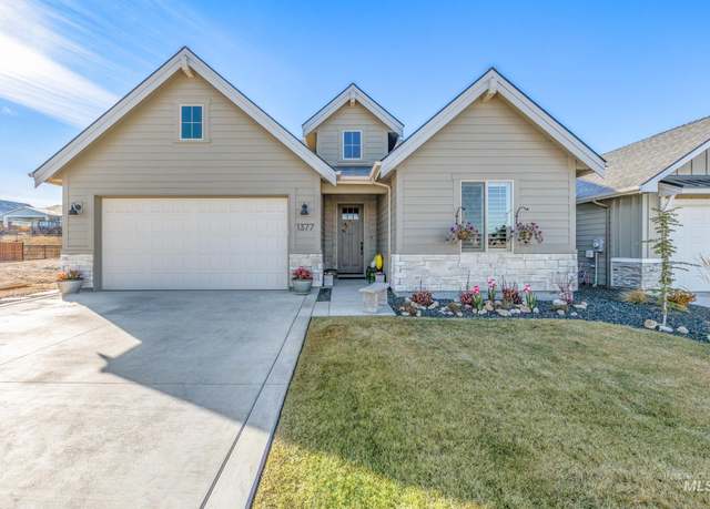 Property at 1377 W Eiger Dr, Nampa, ID 83686, 3 beds, 2.5 baths