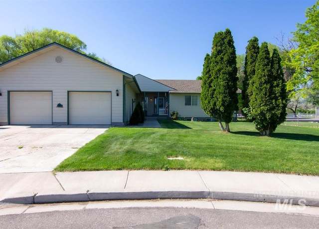 Property at 975 Lott Rd, Pocatello, ID 83201, 5 beds, 3 baths