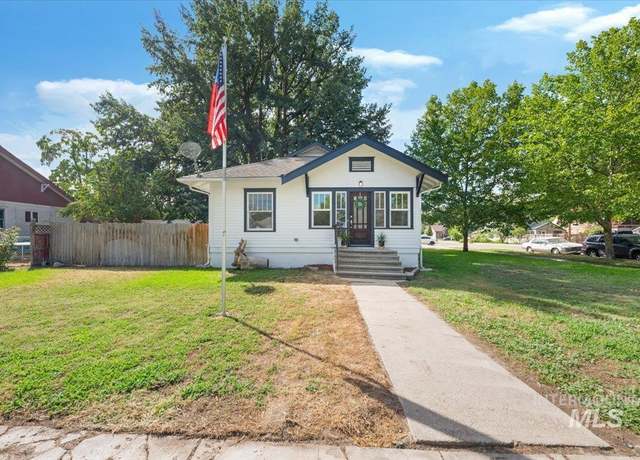 Property at 1704 Blaine, Caldwell, ID 83605, 6 beds, 3 baths
